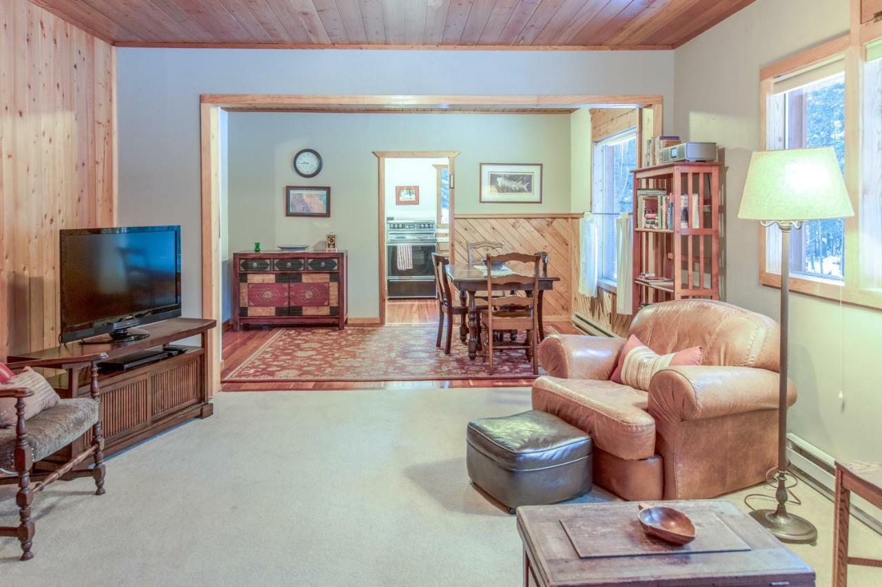 Foothill Cabin Creston ภายนอก รูปภาพ
