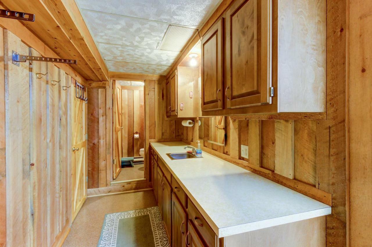 Foothill Cabin Creston ภายนอก รูปภาพ